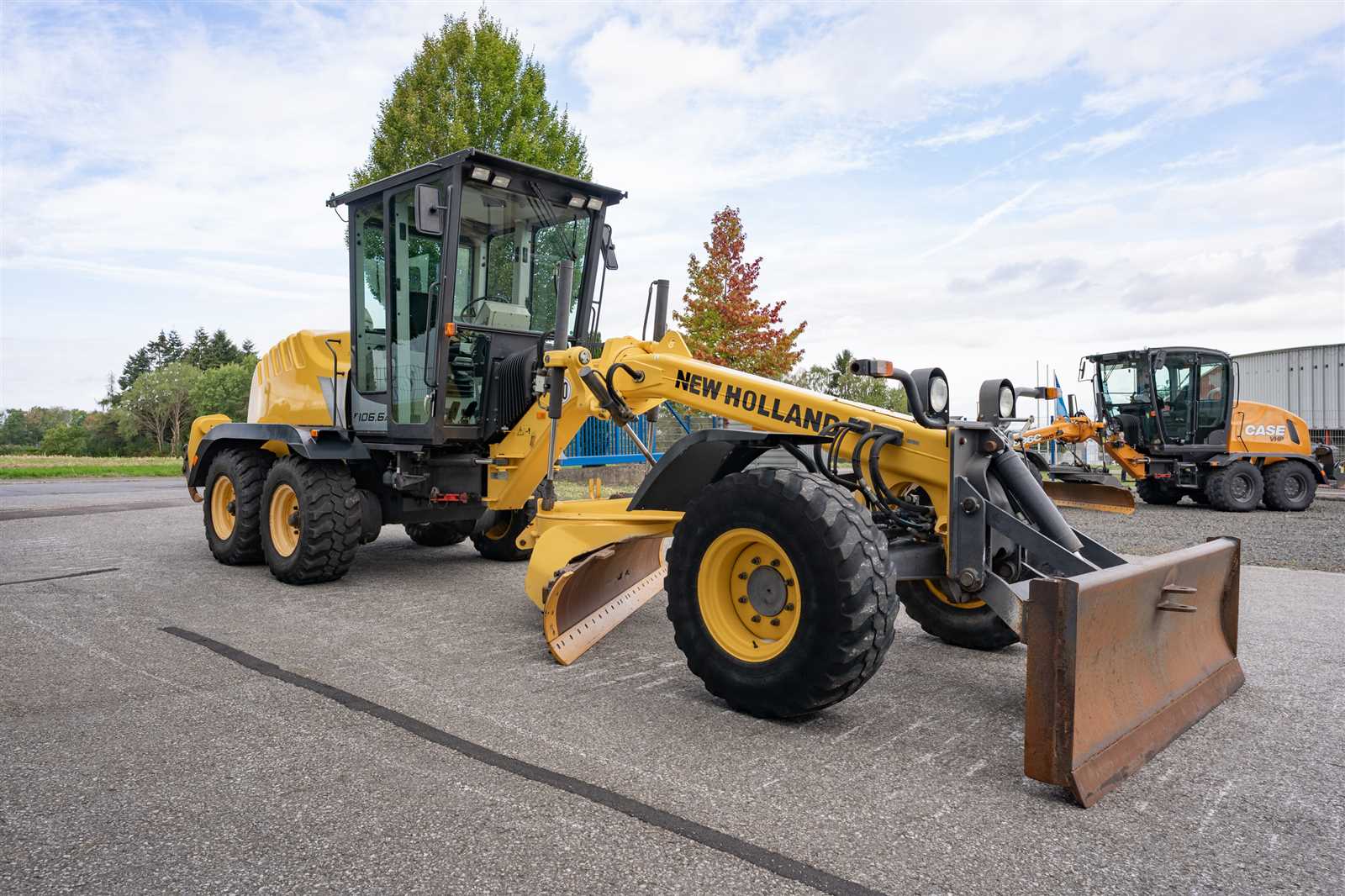 Grader CNH F 106.6A