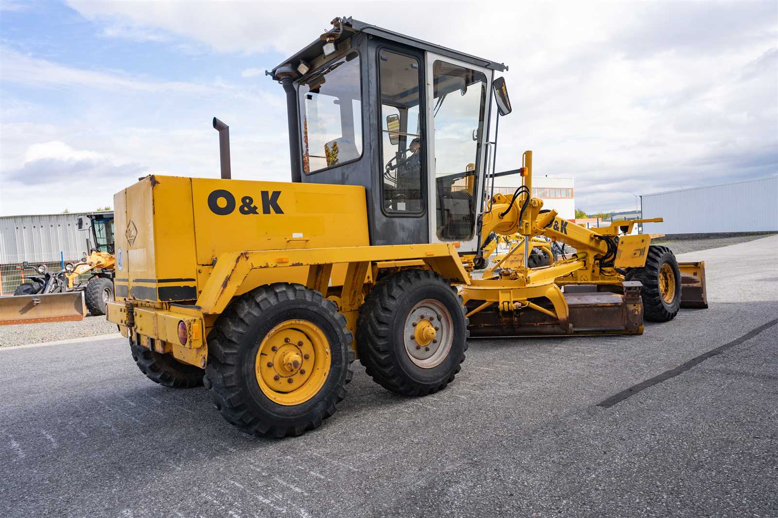 Grader O&amp;K F 106A